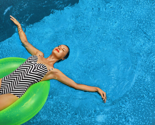 The best pool heat management starts with AquaComfort Solutions.